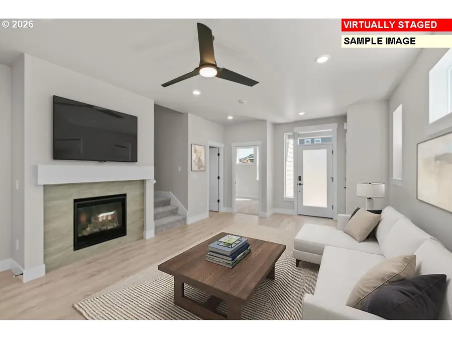 6608 SE Kinnaman St, Hillsboro, OR 97123 - #2