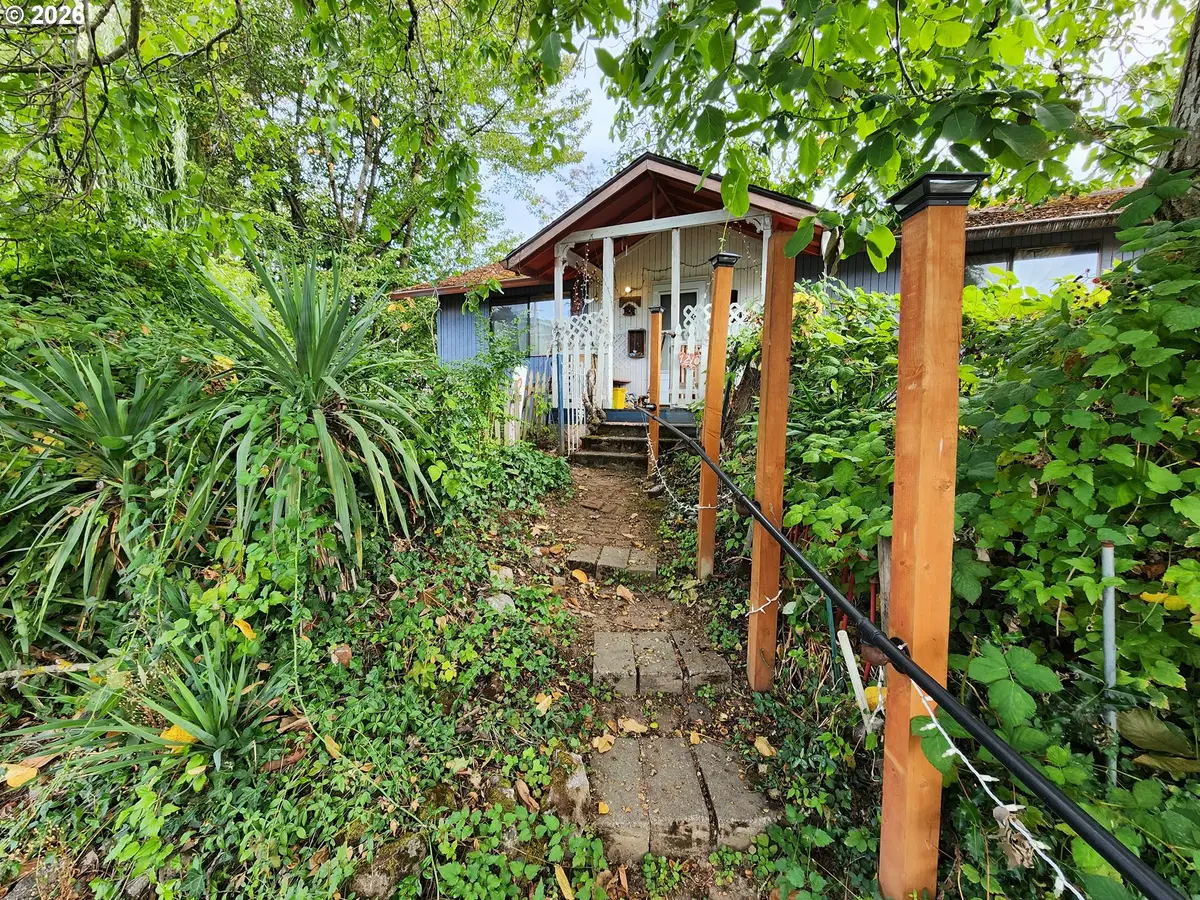 7210 NE 13th Ave, Portland, OR 97211 - #1