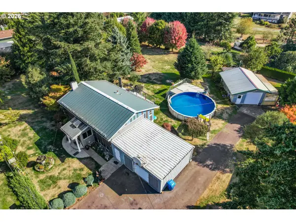 16700 SE Bel Air Dr, Damascus, OR 97089