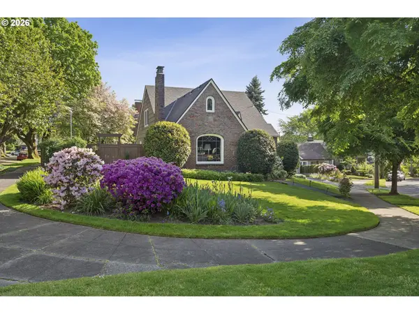 3534 SE Claybourne St, Portland, OR 97202
