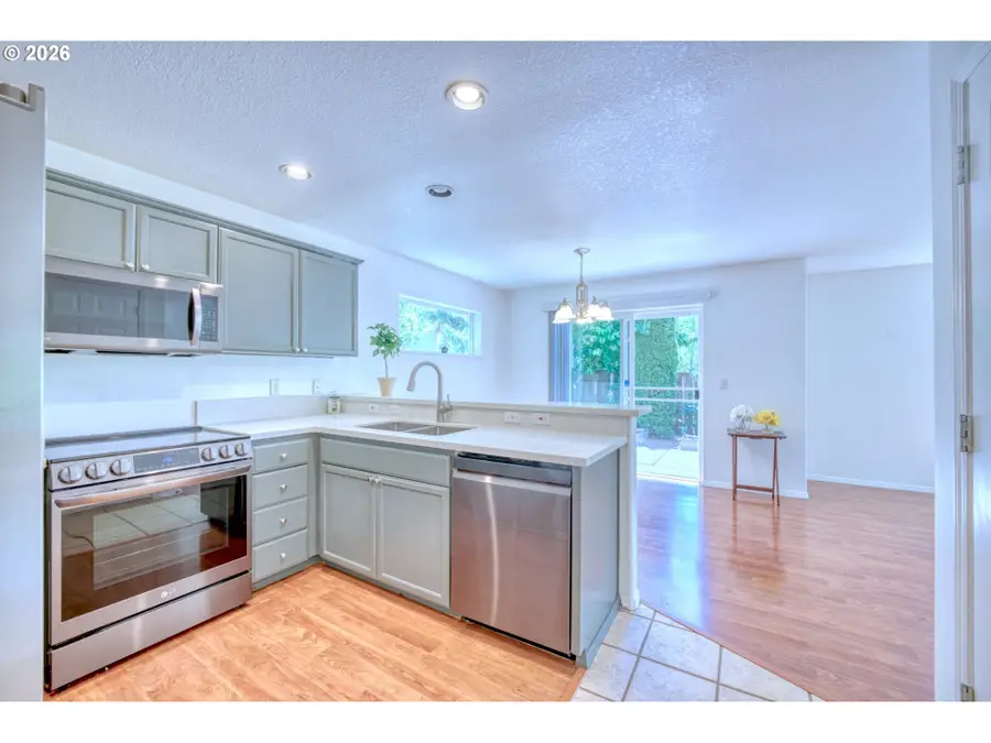16828 NW Greyhawk Dr, Beaverton, OR 97006 - #2