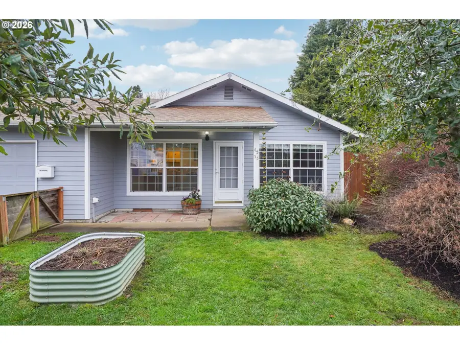 4555 NE 76th Ave, Portland, OR 97218 - Image #2
