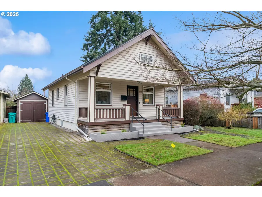 2325 N Winchell St, Portland, OR 97217 - Image #2