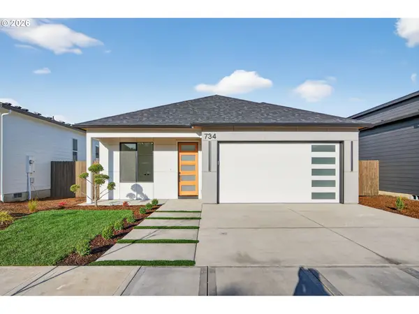 734 SE 35th St, BattleGround, WA 98604