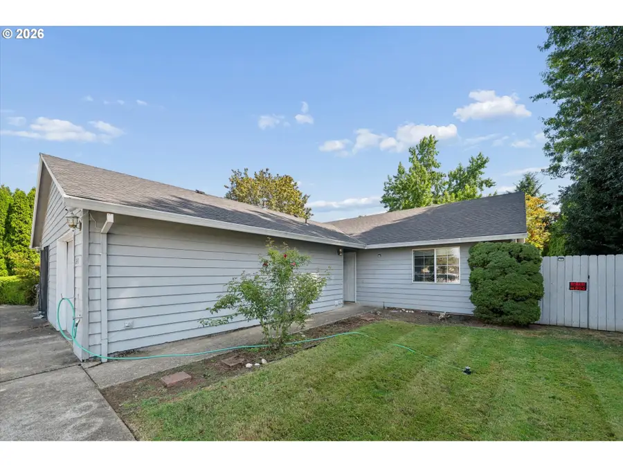 240 SE Kane Dr, Gresham, OR 97080 - #3