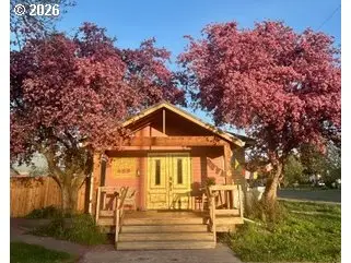 206 NE 1st St, Enterprise, OR 97828 - #1