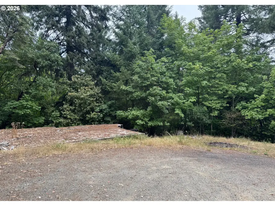 487 Montgomery Ave, Glendale, OR 97442 - #2