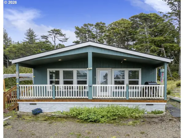 8490 NW Seal Rock St, SealRock, OR 97376