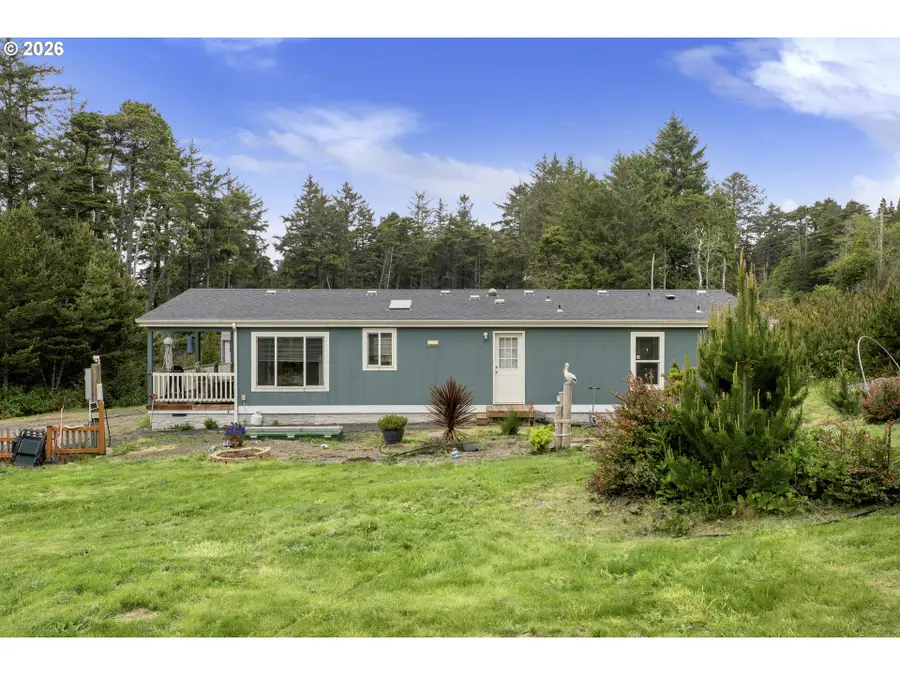 8490 NW Seal Rock St, Seal Rock, OR 97376 - #2