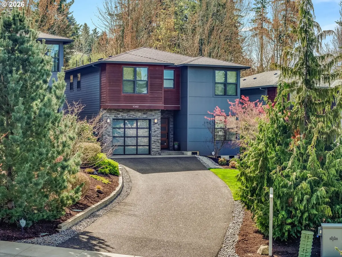 10682 SW Berkshire St, Portland, OR 97225 - #1