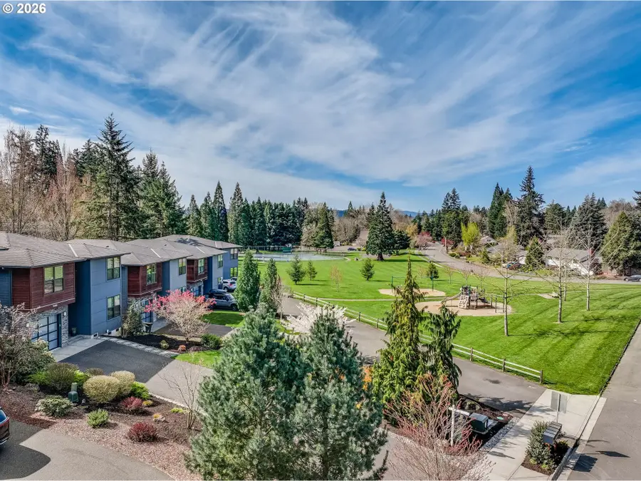 10682 SW Berkshire St, Portland, OR 97225 - #2