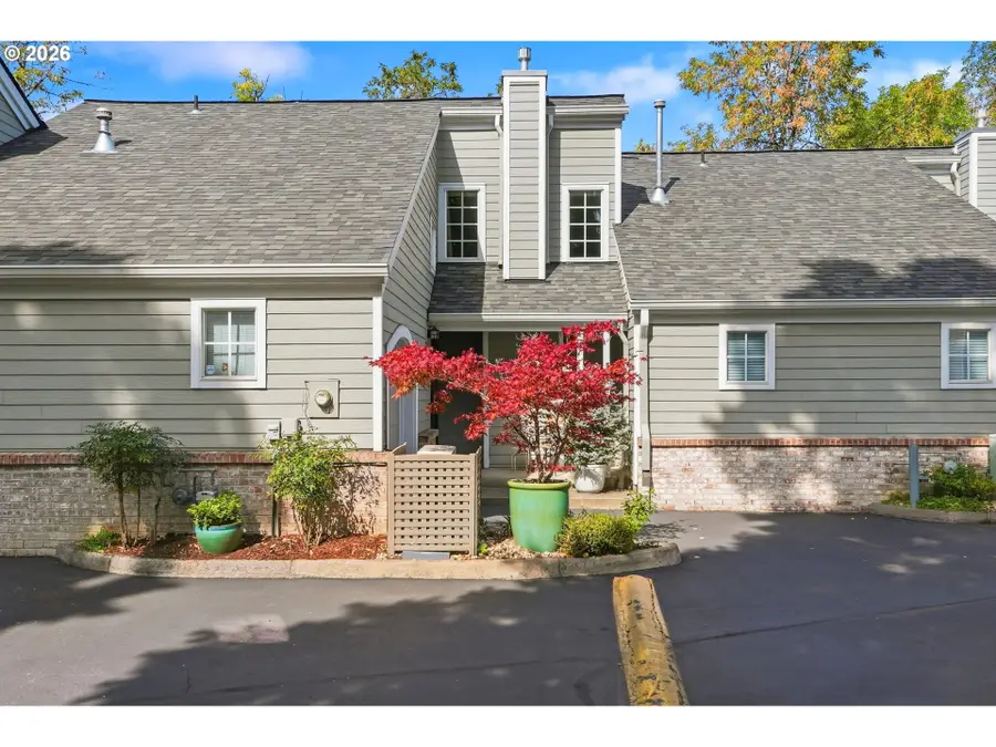 13217 SW Summerwood Dr, Portland, OR 97223 - #3