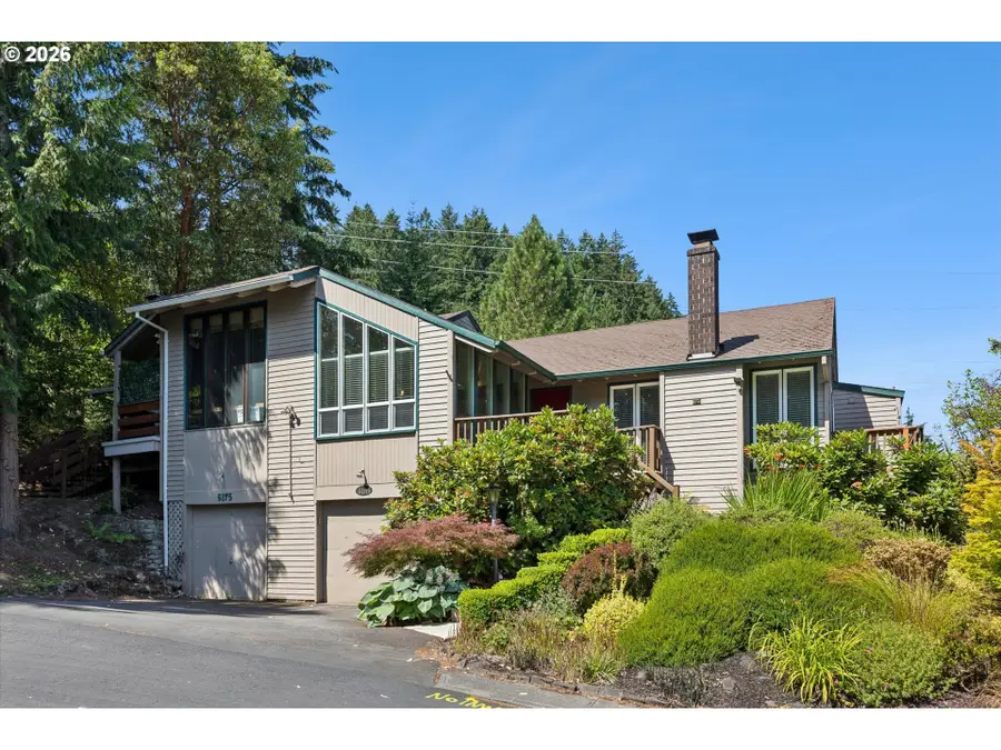 6165 SW Heights Ln, Beaverton, OR 97007 - #3