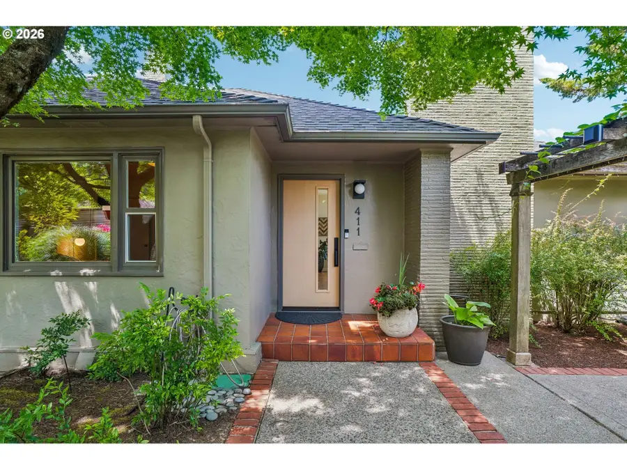 411 SE 65th Ave, Portland, OR 97215 - #2