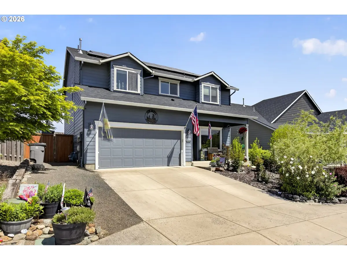 918 E 16th St, Lafayette, OR 97127 - #1