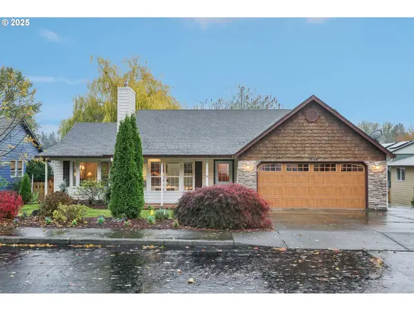 1546 N R St, Washougal, WA 98671