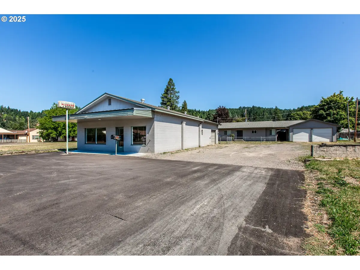 47597 Highway 58, Oakridge, OR 97463 - #1