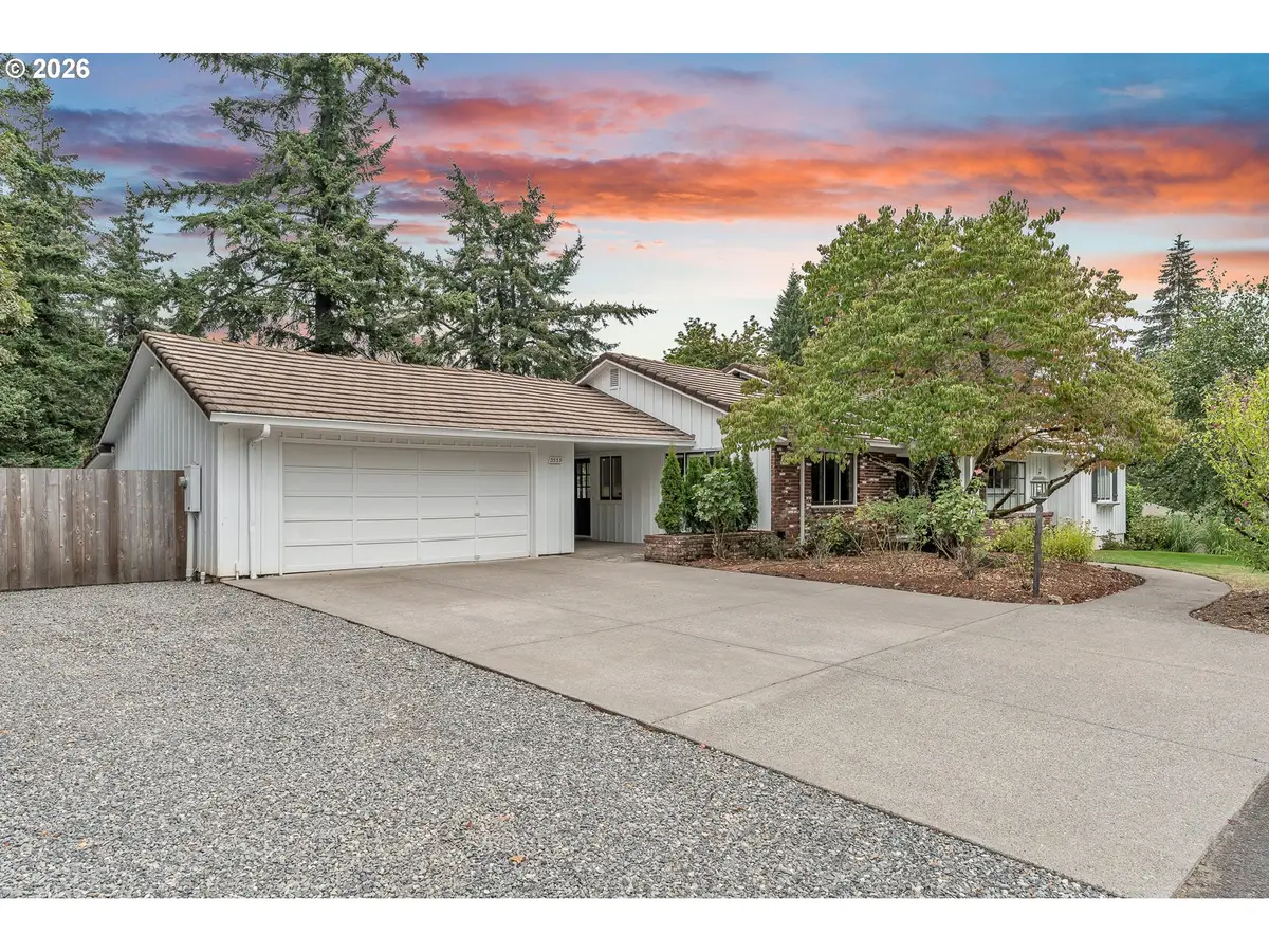 3939 SE Willamette Ave, Milwaukie, OR 97222 - #1
