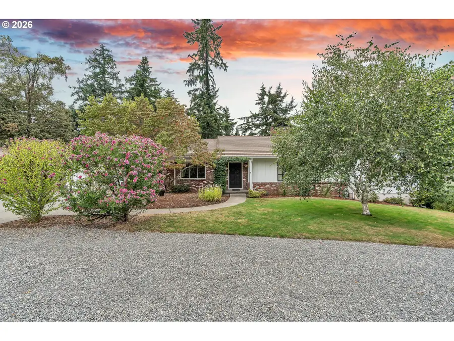 3939 SE Willamette Ave, Milwaukie, OR 97222 - #2