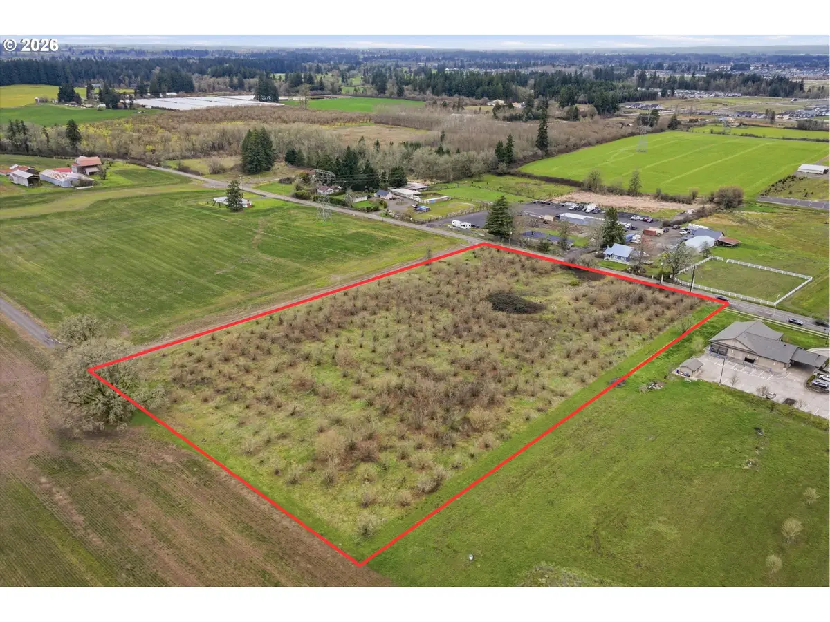 21750 SW Rosedale Rd, Beaverton, OR 97078 - #1