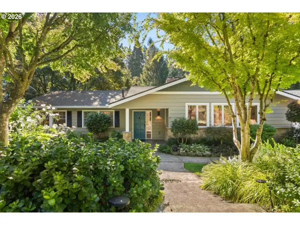 4102 SW Westdale Dr, Portland, OR 97221