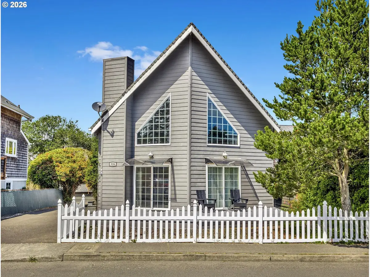 326 Avenue G, Seaside, OR 97138 - #1
