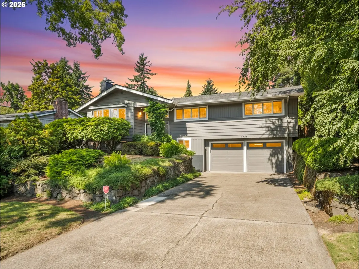 3125 SW Doschdale Dr, Portland, OR 97239 - #1