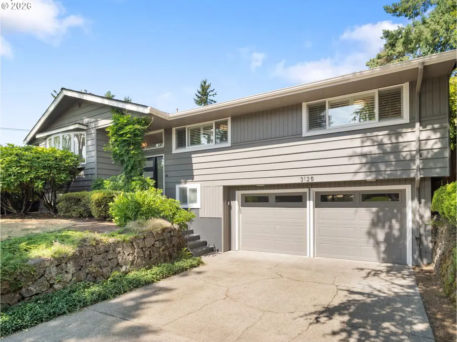 3125 SW Doschdale Dr, Portland, OR 97239 - #2