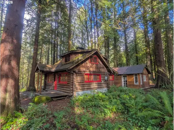 23892 E Sampson Ave, Welches, OR 97067