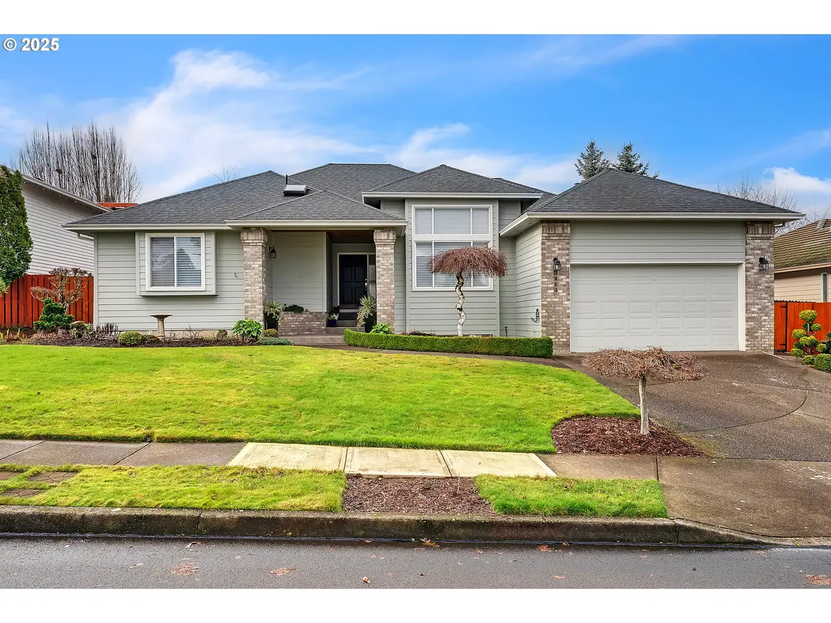 2463 SW Phyllis Dr Sw, Gresham, OR 97080 - Image #1