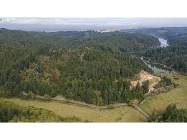 0 Shutters Landing Ln #801, NorthBend, OR 97459