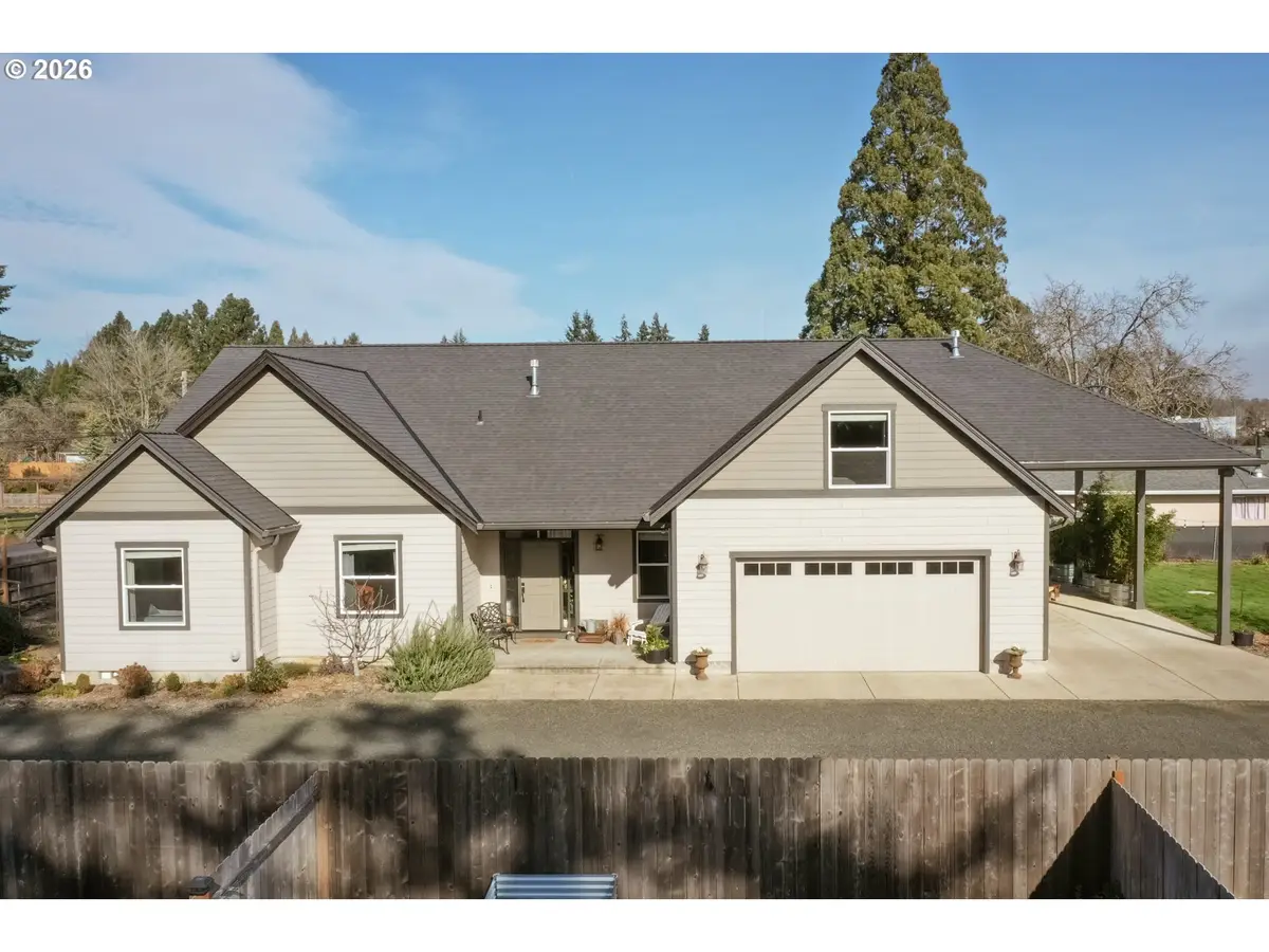 350 SE Hawthorne Ave, Dallas, OR 97338 - #1