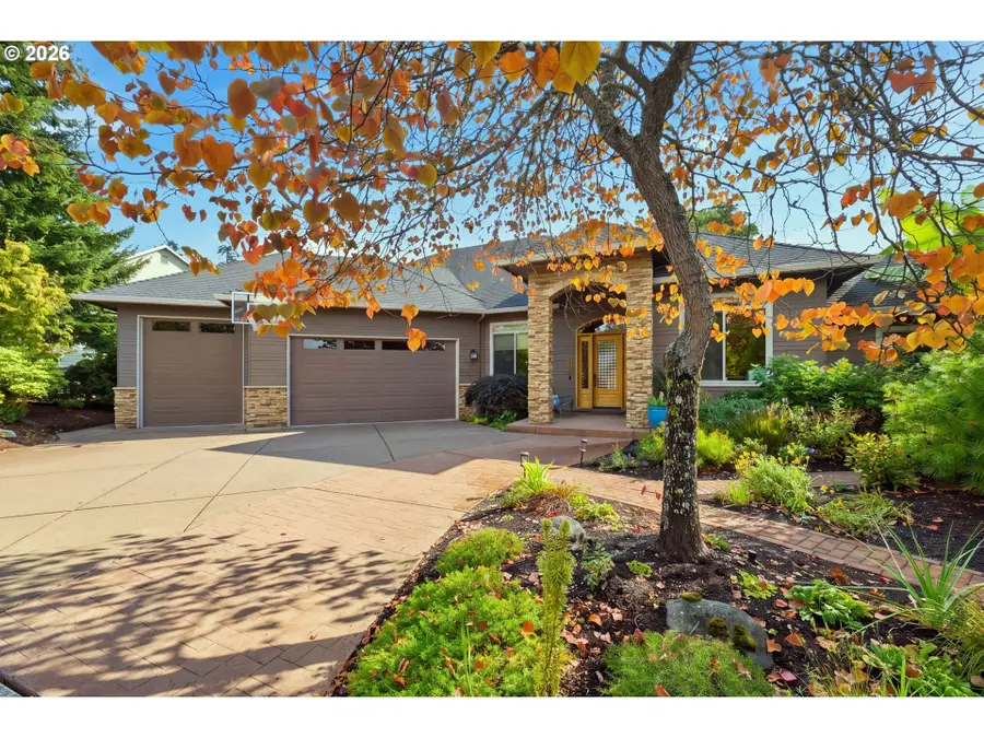 2834 Blacktail Dr, Eugene, OR 97405 - #3