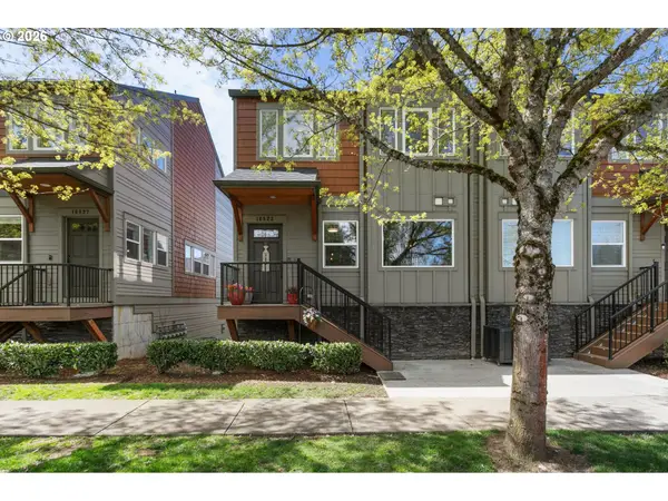 16823 Champion Way, Sandy, OR 97055