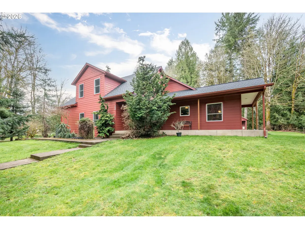 180 Trinity Dr, Castle Rock, WA 98611 - #1