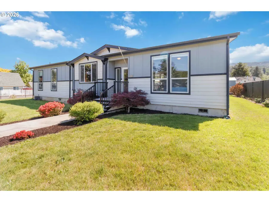 414 Jackson St, Ryderwood, WA 98581 - #2