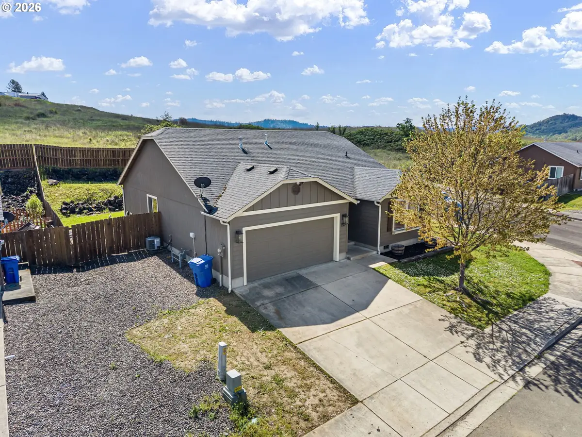 153 Quincy Ave, Roseburg, OR 97471 - #1