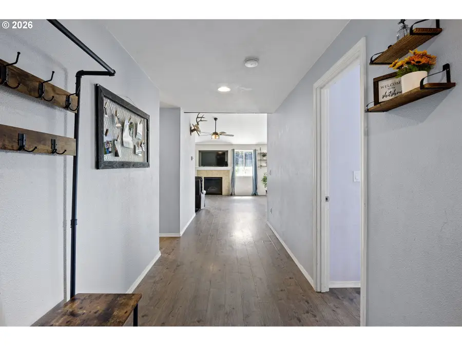 153 Quincy Ave, Roseburg, OR 97471 - #3