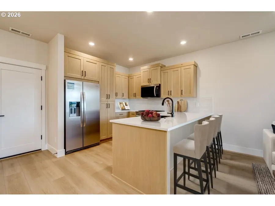 4268 SE Century Blvd, Hillsboro, OR 97123 - #3