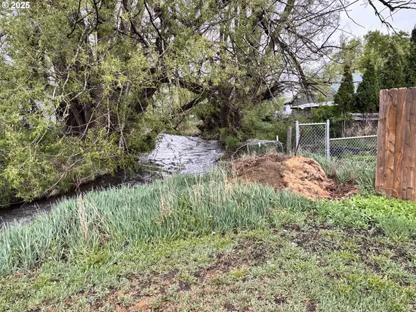 305 Montclair St, Enterprise, OR 97828