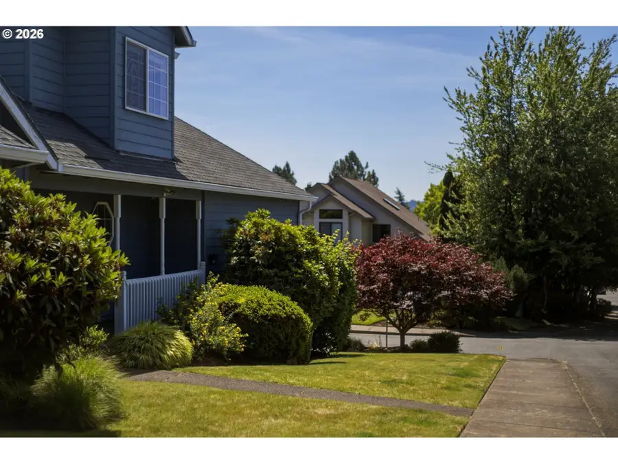 12612 SE 130th Ave, Northwest Clackamas, OR 97086 - #3