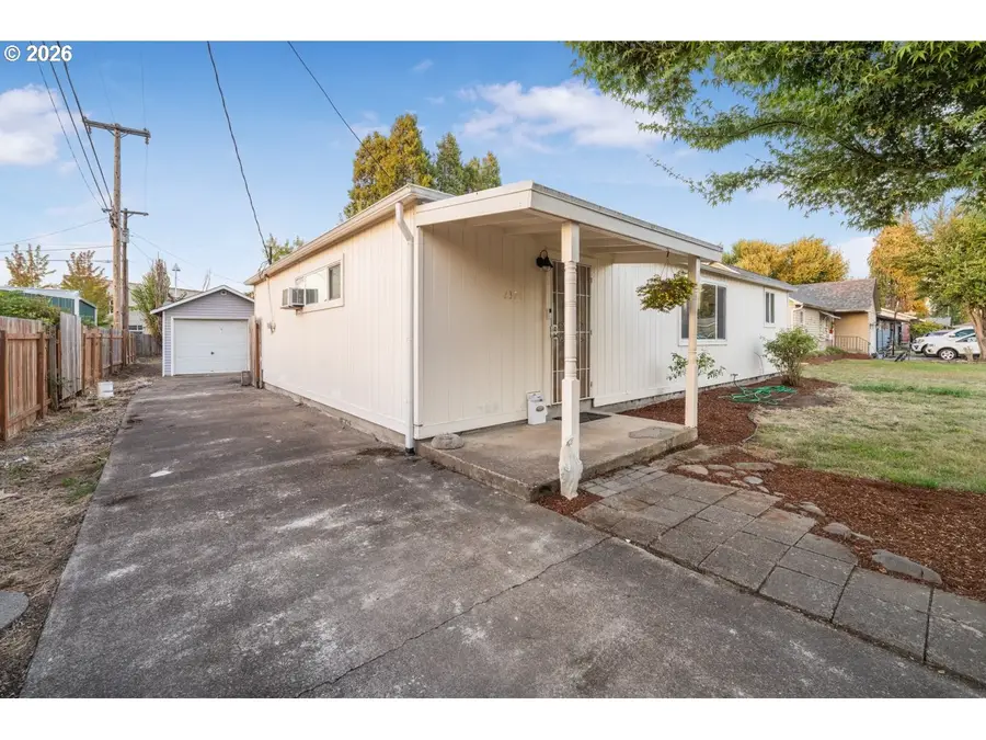 2324 Dubens Ln, Springfield, OR 97477 - #2