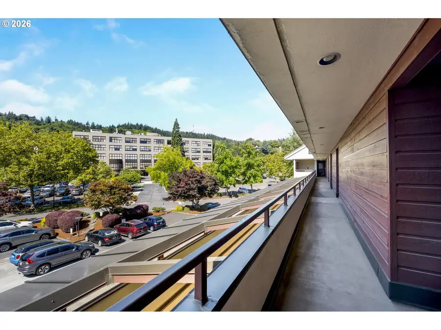 5150 S Landing Dr #308B2, Portland, OR 97239 - #2