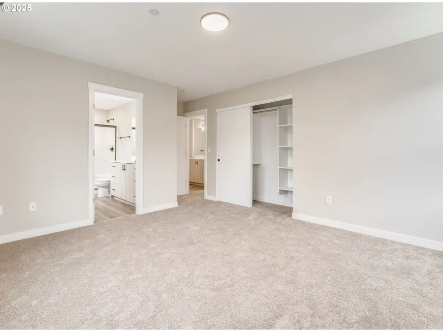 14370 SE Knight St, Portland, OR 97236 - Image #3