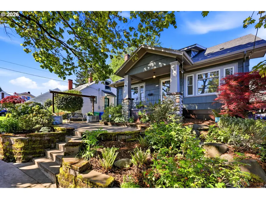 3737 SE 11th Ave, Portland, OR 97202 - #2
