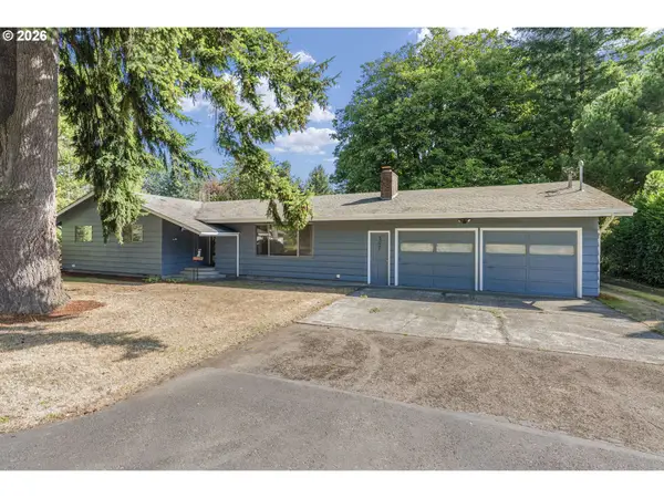 302 Cowlitz Dr, Kelso, WA 98626