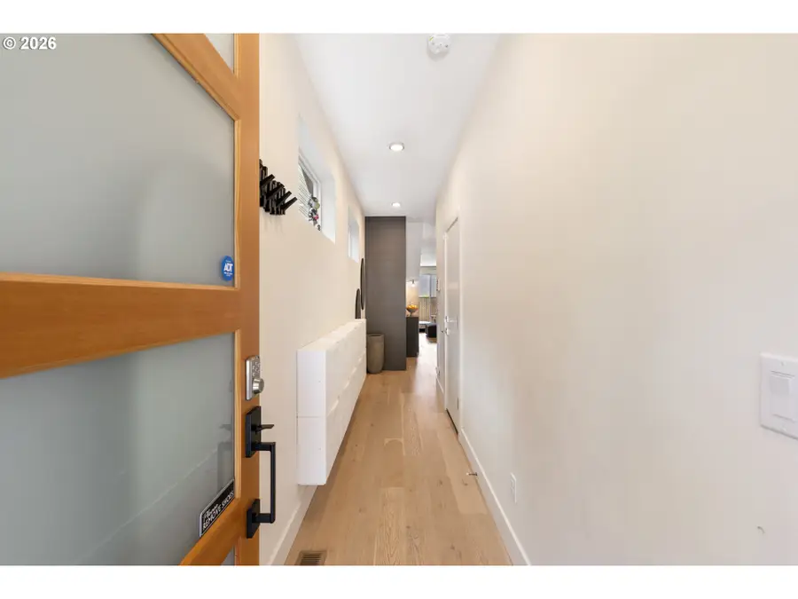 3732 SE Lambert St, Portland, OR 97202 - #2