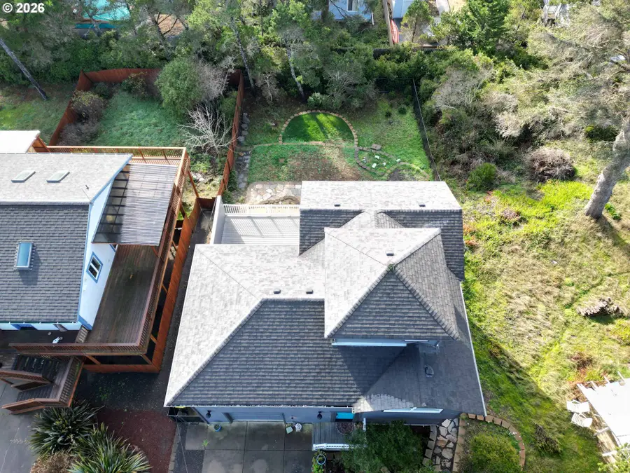 4604 Falcon St, Florence, OR 97439 - Image #2