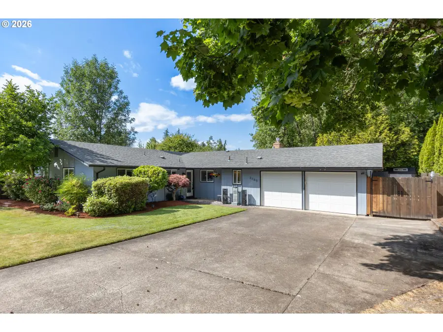 3389 Kevington Ave, Eugene, OR 97405 - #2