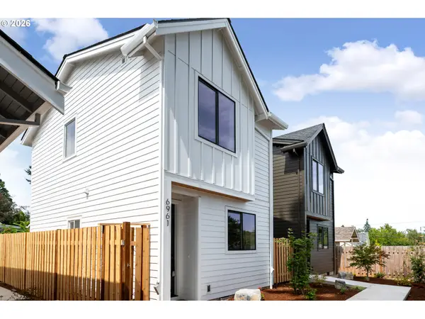 6961 NE Stanton St, Portland, OR 97213
